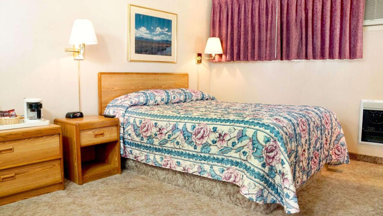 Ruby Inn Бриджпорт Екстериор снимка
