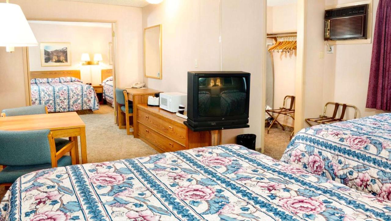 Ruby Inn Бриджпорт Екстериор снимка