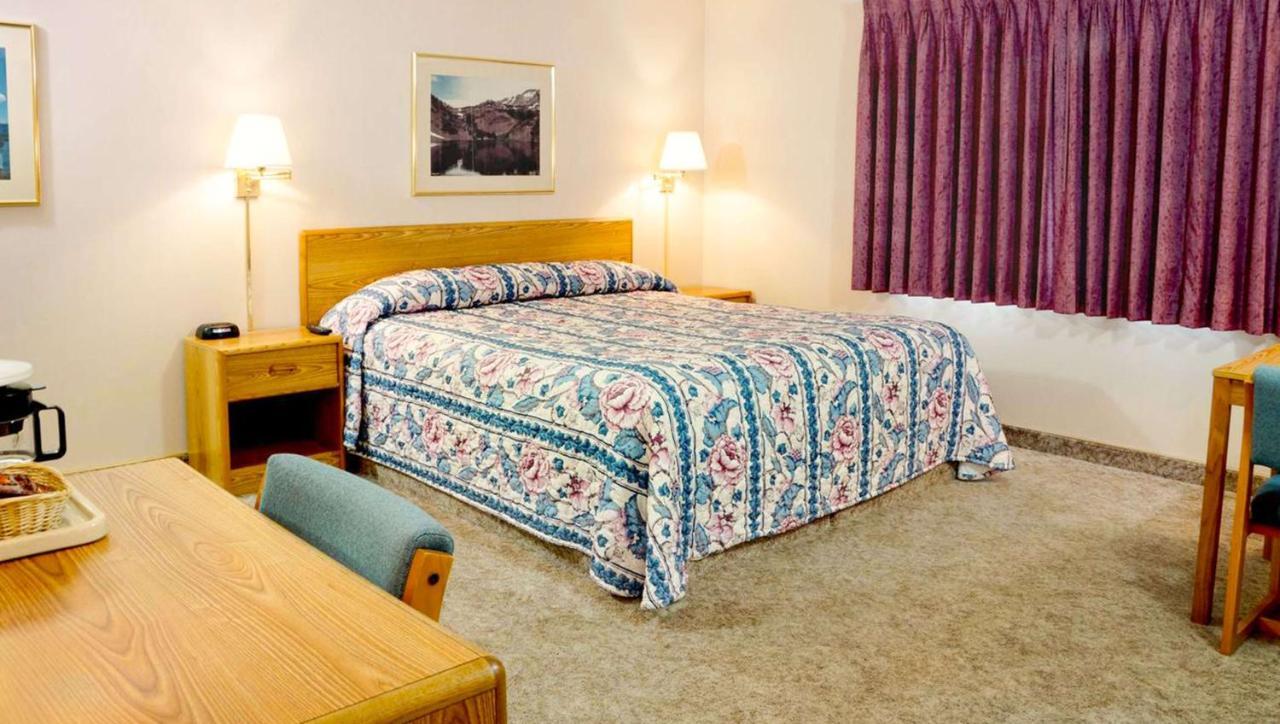 Ruby Inn Бриджпорт Екстериор снимка